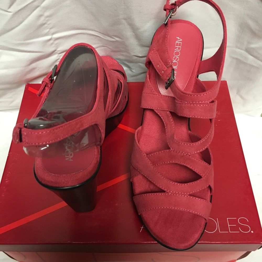 NIB Aerosoles Coral Reef strappy wedge